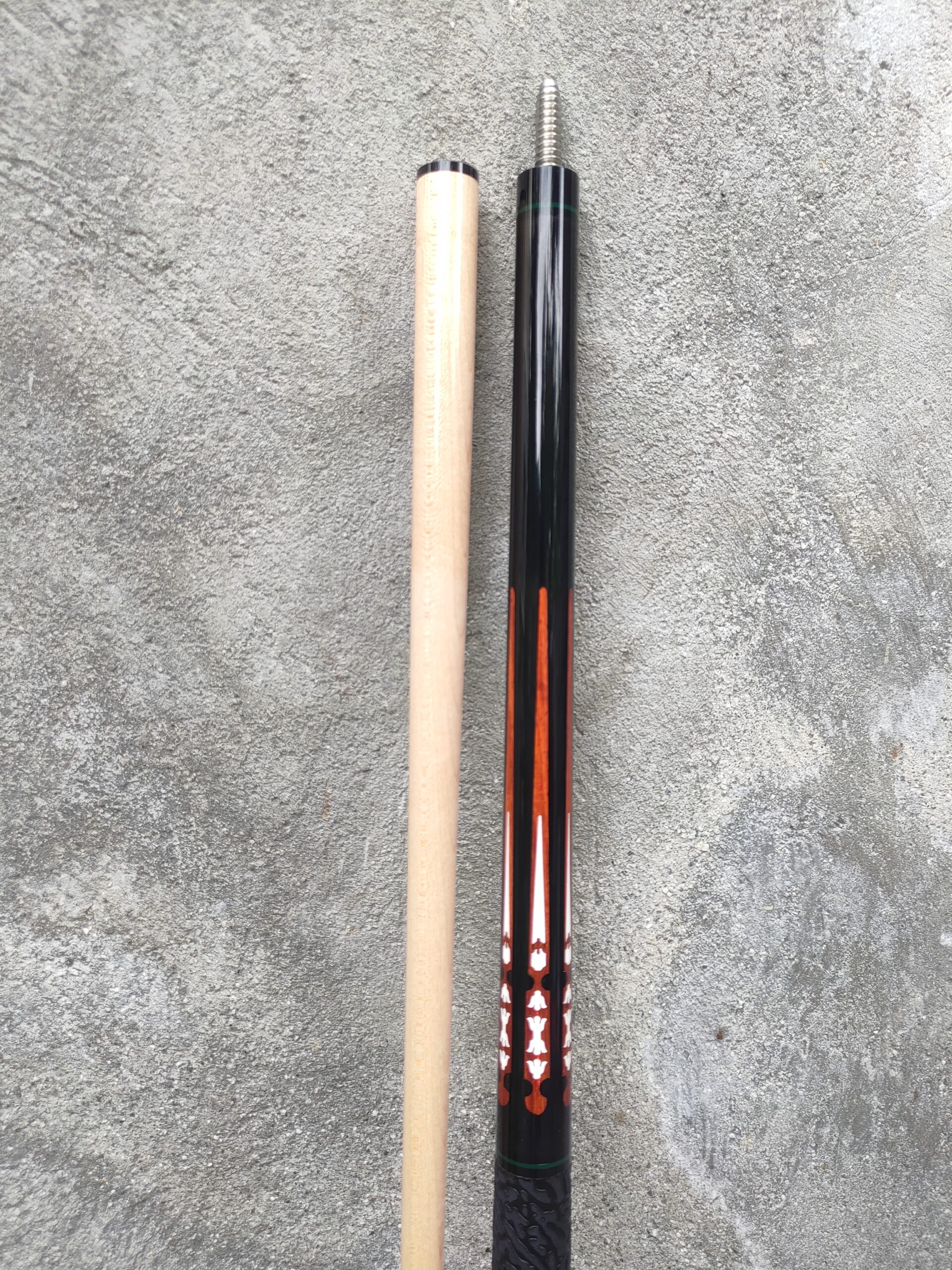 oplus_32 Black Red and White Custom Pool Cue - Image 4